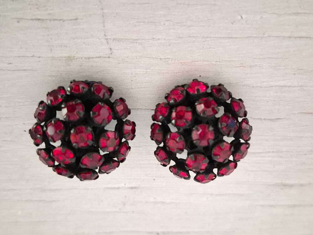 Vintage Warner Signed Ruby Red Rhinestone Dome Earrings